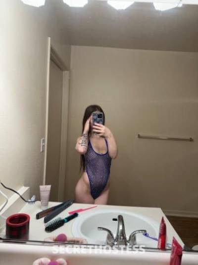 young sexy hot babe in Visalia CA