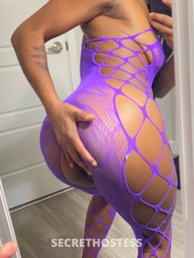 PRETTY IN PURPLE ...SEXY MAMI AVAILABLE ACCEPTING INCALLS & in Fort Collins CO