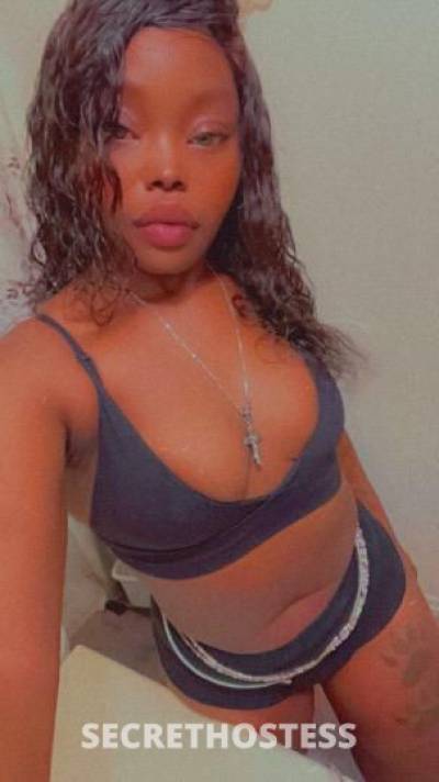 22 year old Mexican Escort in Inland Empire CA Deep Throat Qween