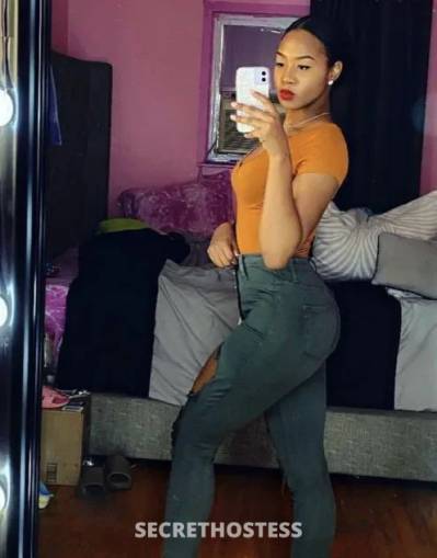 27 year old Asian Escort in Syracuse NY xxxx-xxx-xxx Blasian here to have fun