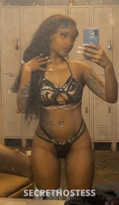 .sweet black pussy .right here .dont miss out in Norfolk VA