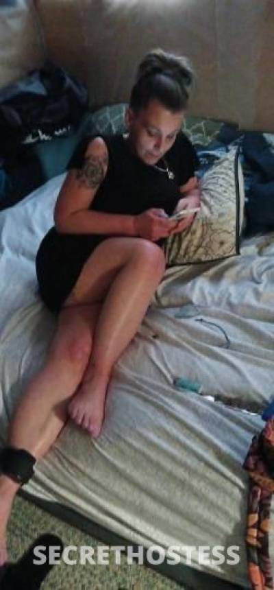 Cookie 44Yrs Old Escort Hickory NC Image - 5