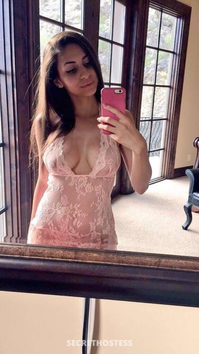 24 Year Old Escort Mississauga - Image 1