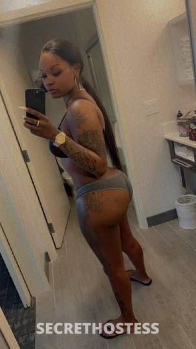 29 year old Escort in Dayton OH Last NIGNT....SNAPCHAT IS QUEEN_JABREE. THE REAL NAOMI IS 