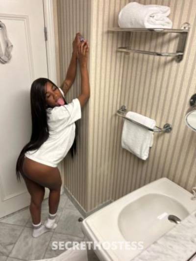 Rihanna 24Yrs Old Escort Chicago IL Image - 2