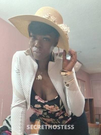 31 year old Escort in Memphis TN Come explore and find out what the hype about