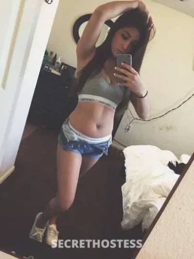 26 year old Escort in Western Illinois IL xxxx-xxx-xxx ..I'm available for both incall and 
