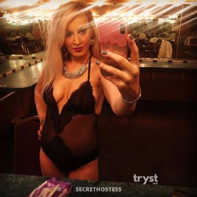 Crystal 20Yrs Old Escort Size 8 Minneapolis MN Image - 3