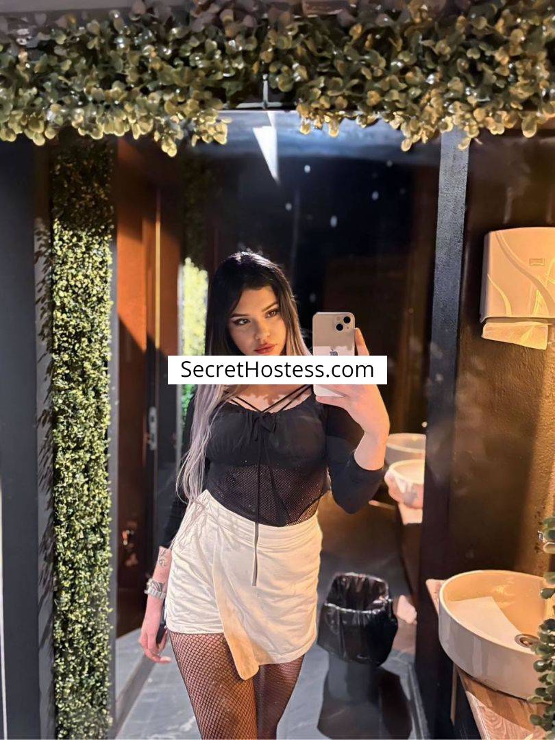 Naz Escort 170CM Tall independent escort girl in: Izmir Image - 0