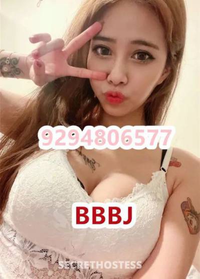 22 Year Old Asian Escort Detroit MI - Image 2