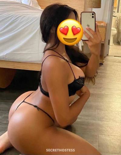 24 Year Old Colombian Escort Long Island NY Brunette - Image 6