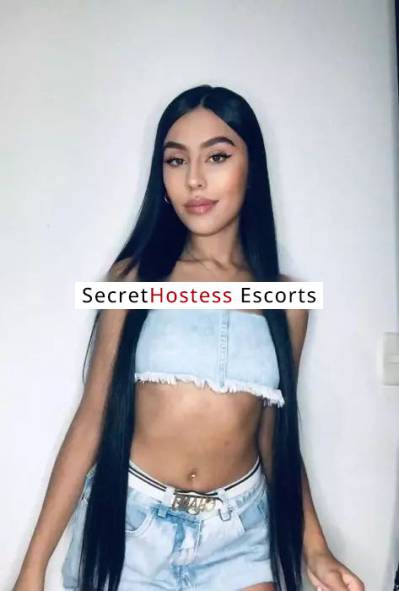 19 Year Old Colombian Escort Barcelona - Image 7
