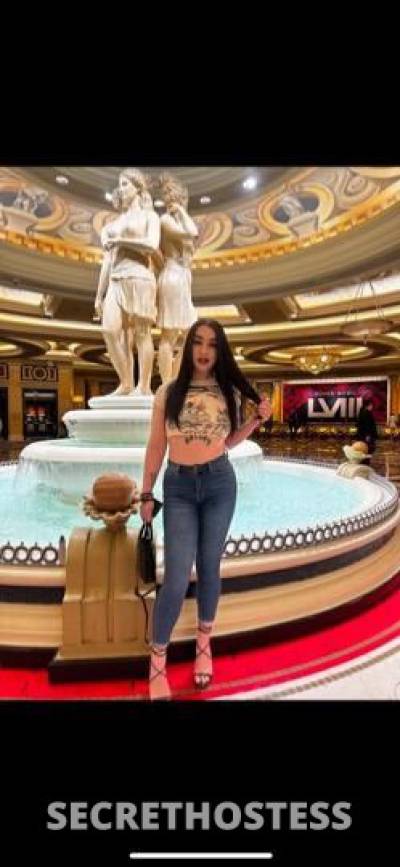 24 year old Escort in San Fernando Valley CA emily