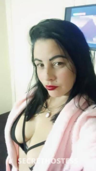 37 year old Latino Escort in St Joseph MO kamila
