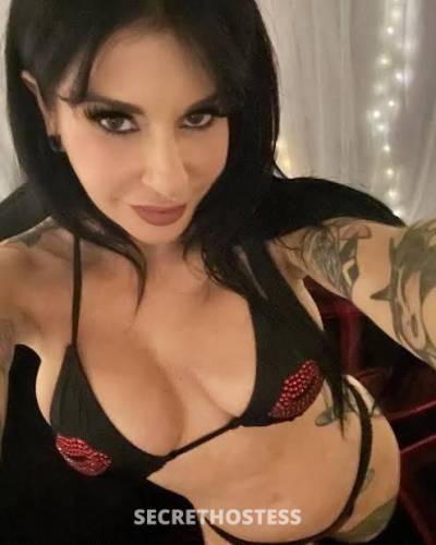 28 year old Latino Escort in Edmonton Available .❤️ and ready .and honry .now and wets ..and i
