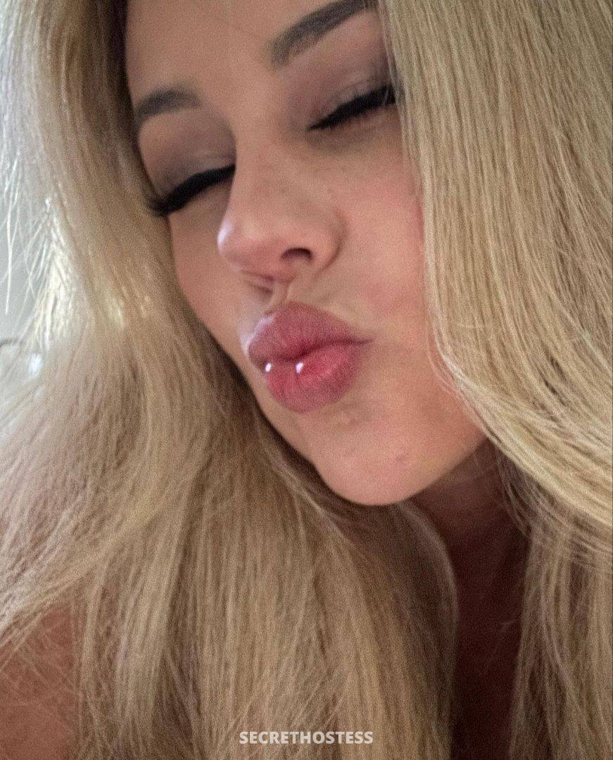 EVELYN 27Yrs Old Escort Size 8 San Fernando Valley CA Image - 2