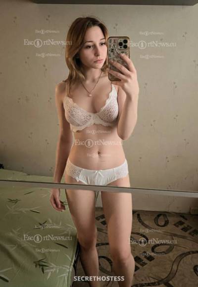 18Yrs Old Escort 49KG 158CM Tall Dubai Image - 2