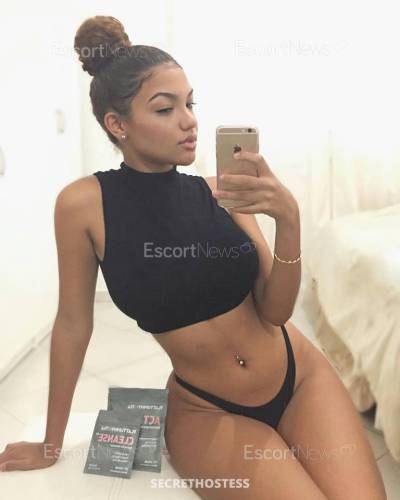 21 year old European Escort in Dubai Chiara, Agency Model