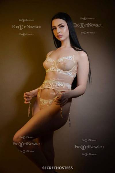 23 Year Old Asian Escort Dubai - Image 2