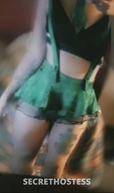 23 year old Escort in Knoxville TN Trucker fridndly outcall available young curvy little pawg