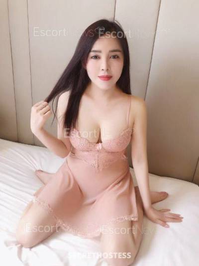 22 Year Old Asian Escort Abu Dhabi - Image 2