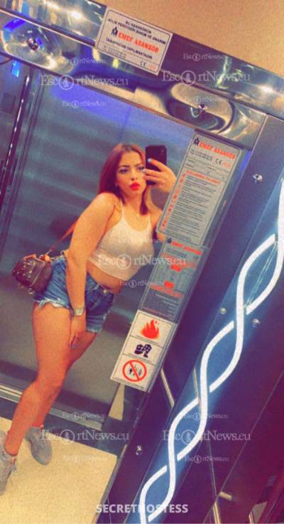 22 Year Old Moroccan Escort Dubai - Image 9