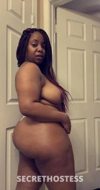 30 year old American Escort in Madison WI THE REAL ARI Pretty&amp;Petite Discreet Safe Incalls 