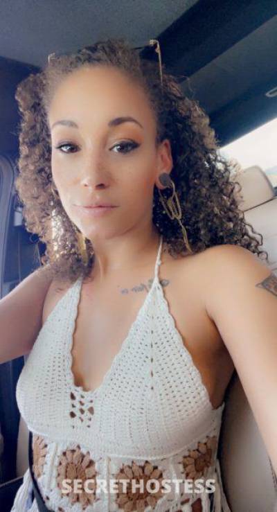 28 year old Escort in Milwaukee WI Are u worthy of entering the lions den?! come put ur skills 