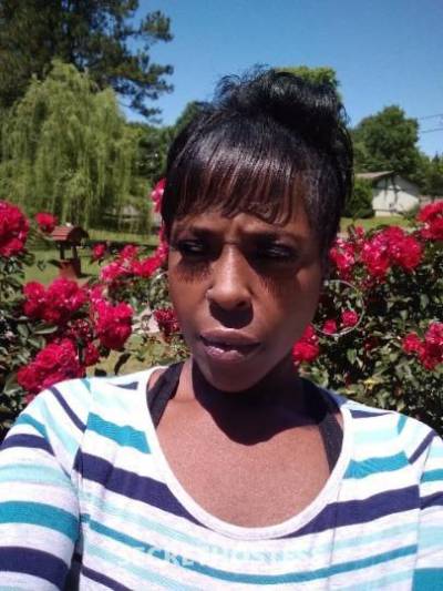 40 year old Escort in Birmingham AL chocolate and sweet