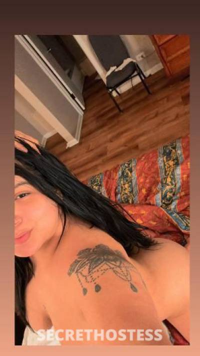 23 year old Latino Escort in Chicago IL maria