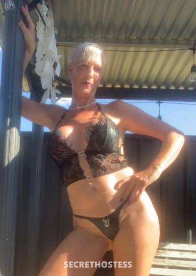 40Yrs Old Escort Size 12 174CM Tall Melbourne Image - 0