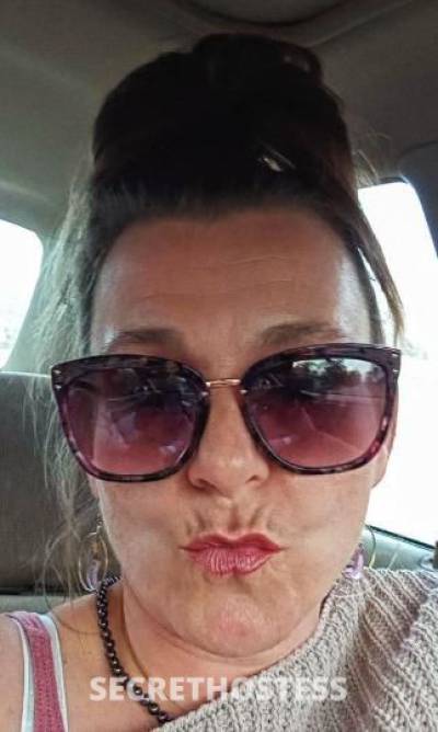 Cookie 44Yrs Old Escort Hickory NC Image - 1