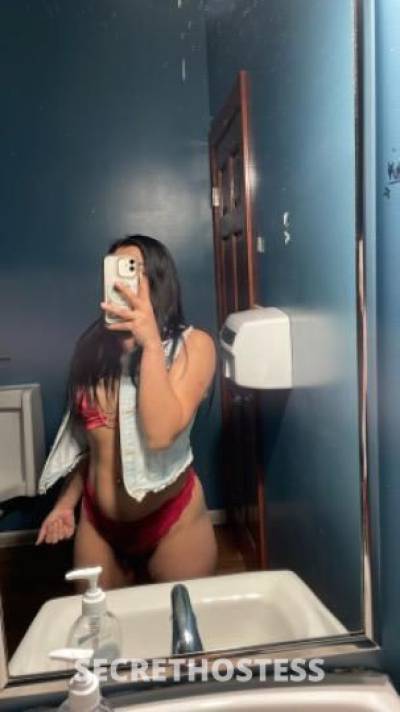 23 year old Latino Escort in Nashville TN hola amor soy una linda latina