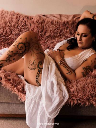 40 Year Old Dark Hair Australian Escort in East Brisbane - Image 4