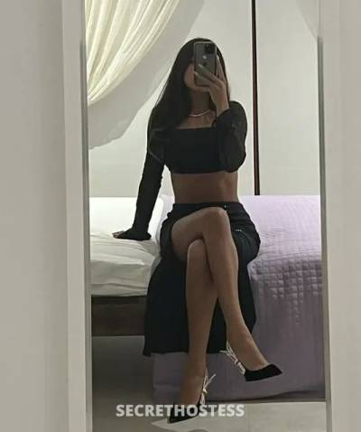 25 Year Old Escort Philadelphia PA Brunette - Image 2