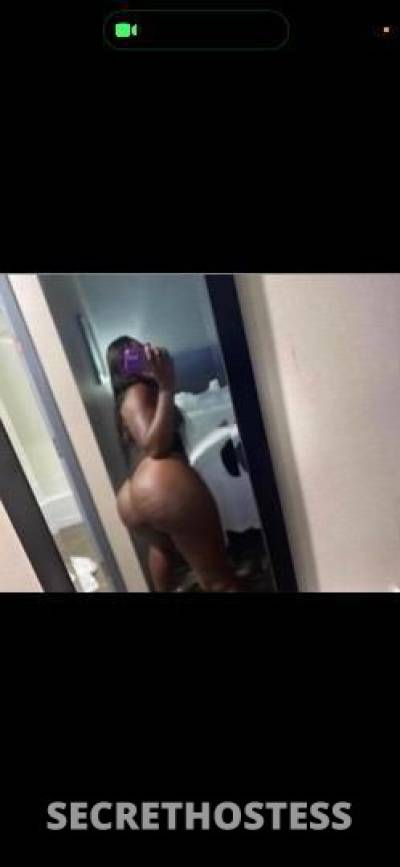 21 year old Haitian Escort in Brooklyn NY April Thick Haitian gfe