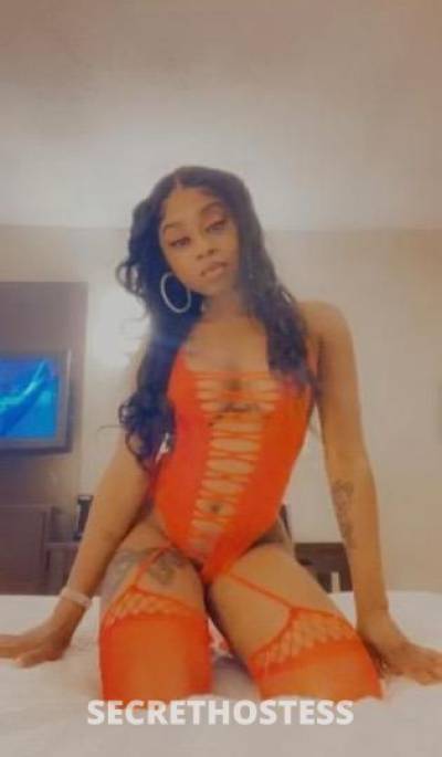 New in town petite with perfect titts and the best wet mouth in Detroit MI