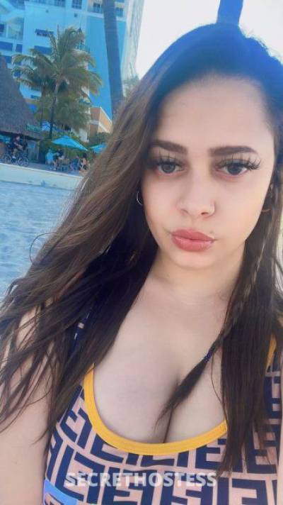 23 year old Hispanic Escort in Arlington TX Chica súper divertida
