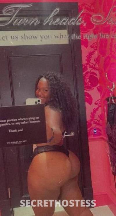 29 year old Escort in Manhattan NY UNDER 25.... n sexy. young BIG DICK guys.... CARMEET $120 up
