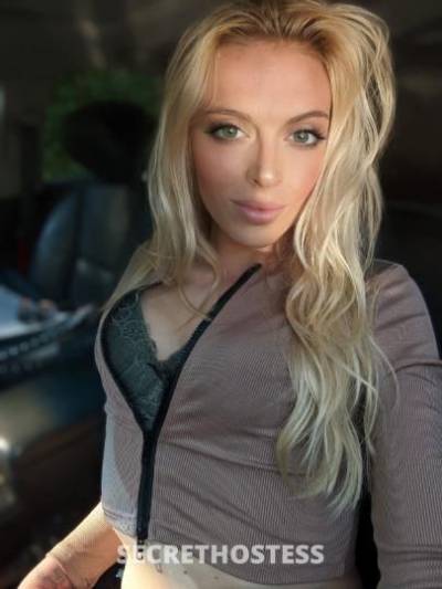 28 year old Escort in Wilmington NC ♥ its tease me tuesday. im bored, lets entertain each 