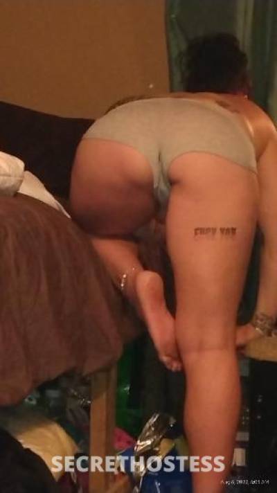 36 year old European Escort in Niagara Come spend some one on one with me 24/7
