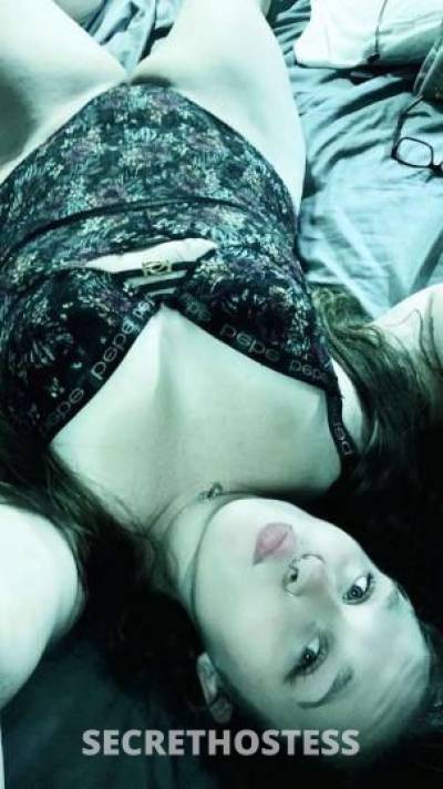 24 year old Escort in Chicago IL Outcalls and cardates available