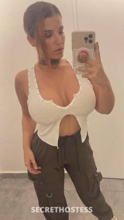 27 Year Old Caucasian Escort Montreal - Image 1