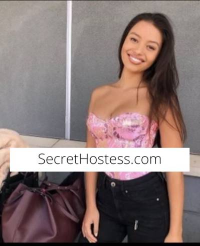 21 Year Old Indonesian Escort in Greenslopes - Image 4