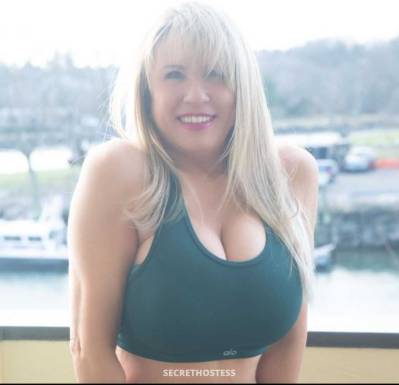 0 year old American Escort in Westchester FL . milking table . american beautiful and fit milf. classy 