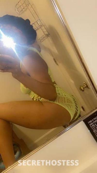 25 year old Escort in Albany NY Juicyy Fruit