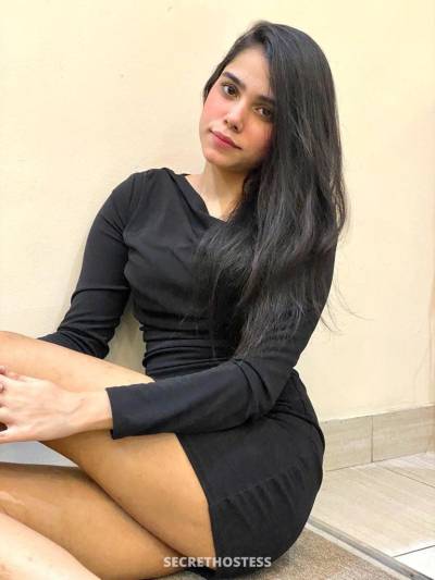 25Yrs Old Escort 164CM Tall Karachi Image - 2