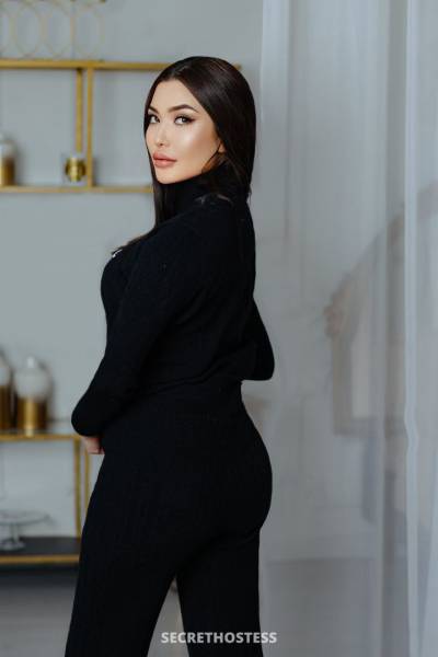 Amora, escort in Astana