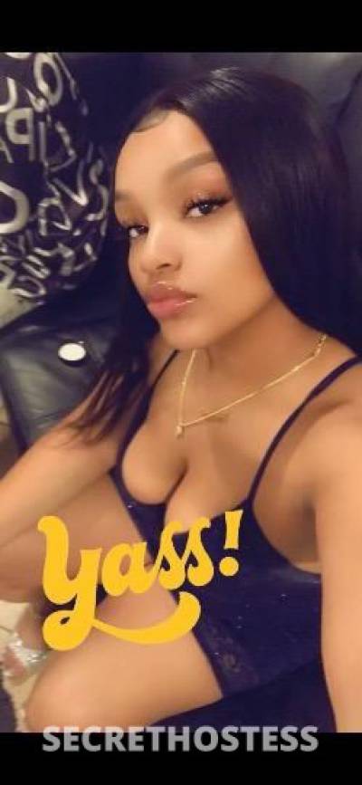 20 year old Escort in Hartford CT Lightskin mami