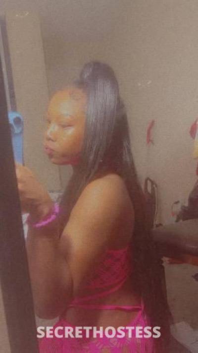 25 year old Escort in Fresno CA Baby im here .Come PLAY